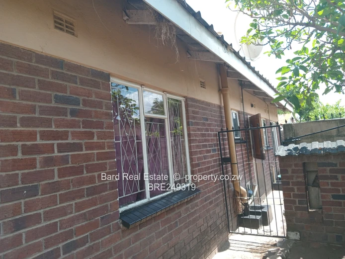  House To Let – Zengeza 3, Chitungwiza