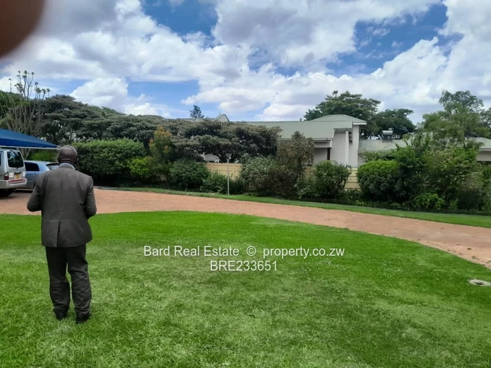 6 bed Double storey family home