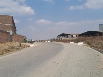 Commercial & Industrial Land