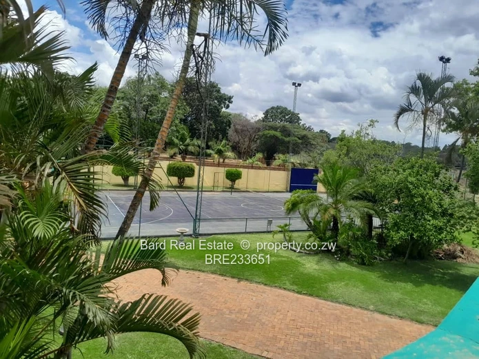 6 bed Double storey family home