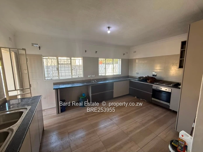 Spacious 3-Bedroom House for Rent in Prime Mabelreign Area.