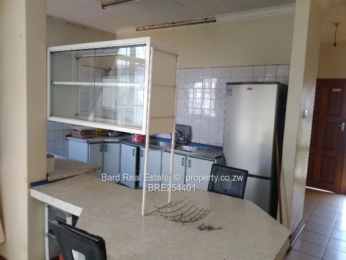 Spacious 3-Bedroom House for Rent in Westgate