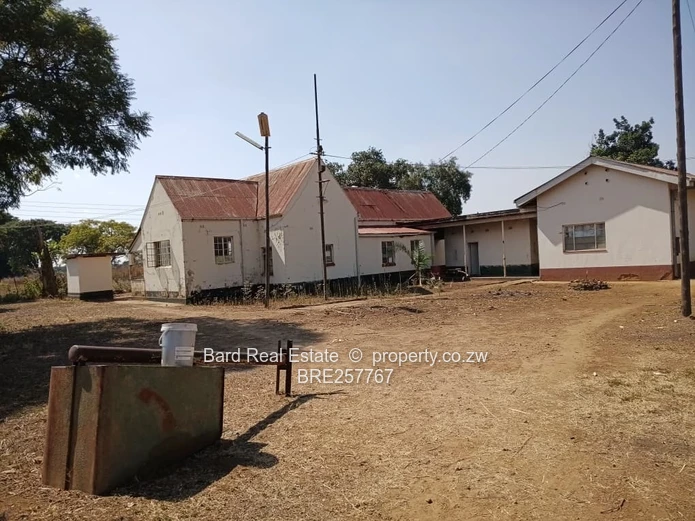 Main-Road Retail Site with Existing Building — 4,000 m²