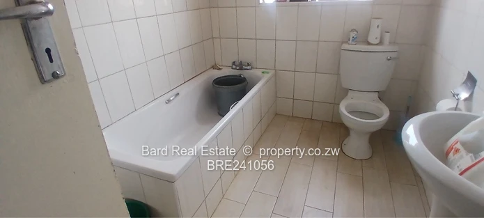 5 bed house to let (Sole Mandate)