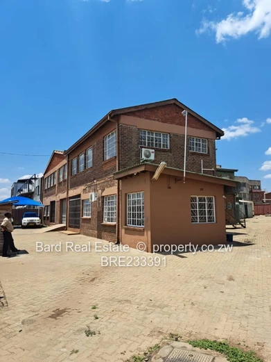 Multi-purpose commercial building in Graniteside