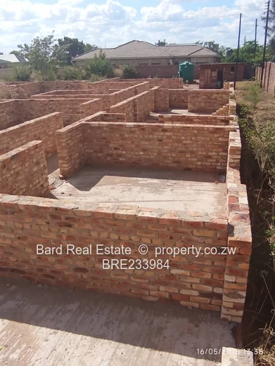 Victoria Falls Lodge - 520m² Shell on 1,000m² (ZESA, Water & Sewer)