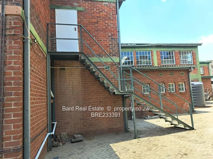 Multi-purpose commercial building in Graniteside