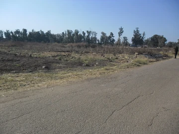 Commercial & Industrial Land