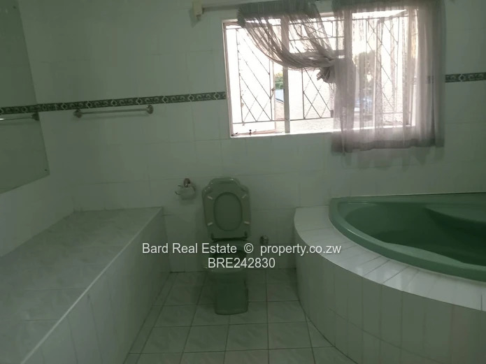 Spacious 4-Bedroom House for Rent in Prime Marlborough Location