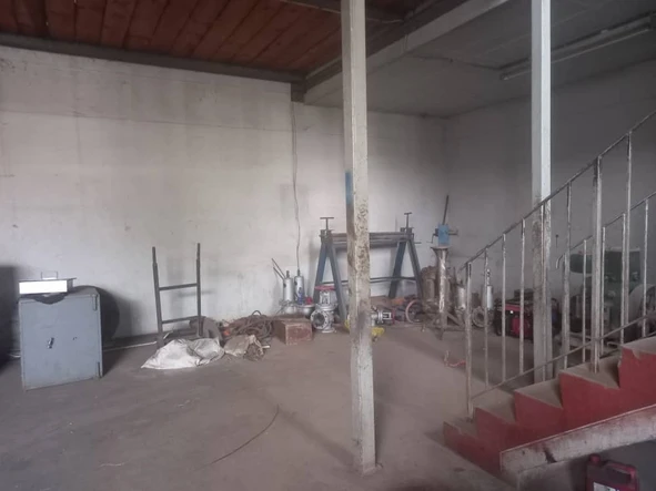Warehouse & Factory