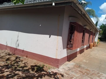 10 Bedroom Townhouse Complex