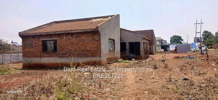 4-Bed Reno with Main Rd Frontage — Mt Pleasant Heights